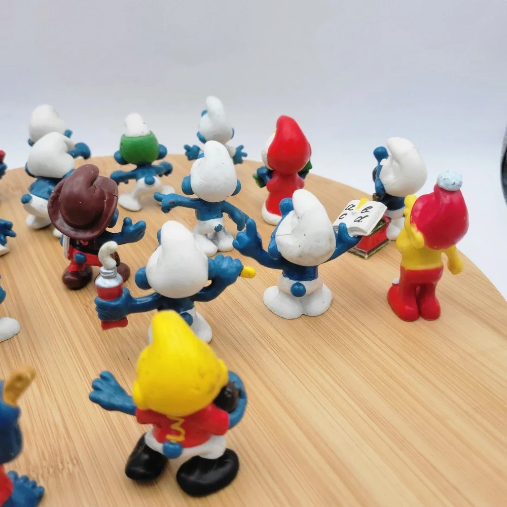 Vintage Schleich Peyo PVC Smurf Figures Lot of 19 Christmas Cowboy Sports 80s